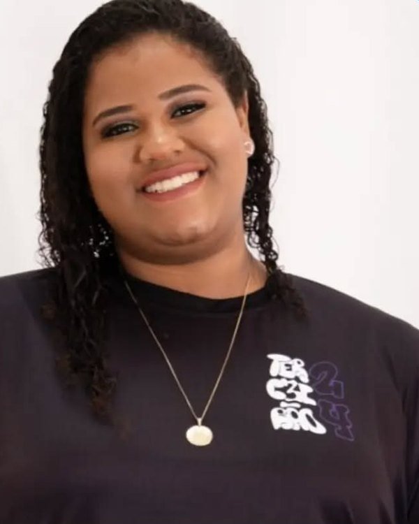 Marina Rodrigues Costa, aprovação em Agronegócio (UFV), Química (UFV)