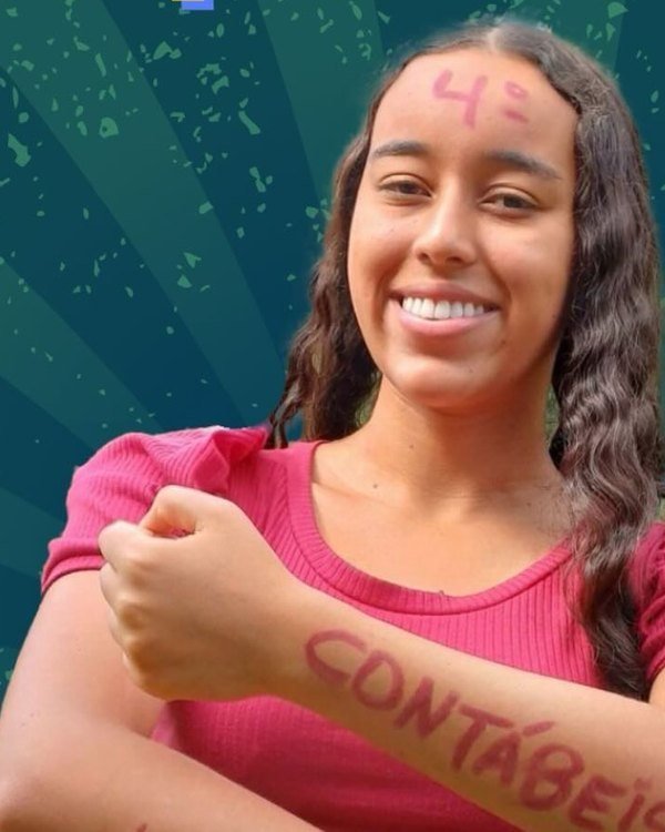 Taynara, aprovação em Ciências Contábeis (UFV)